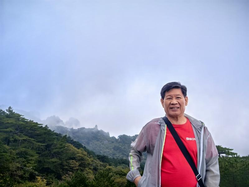 书法家沧山先生，雅号墨洁斋主，大号张振海