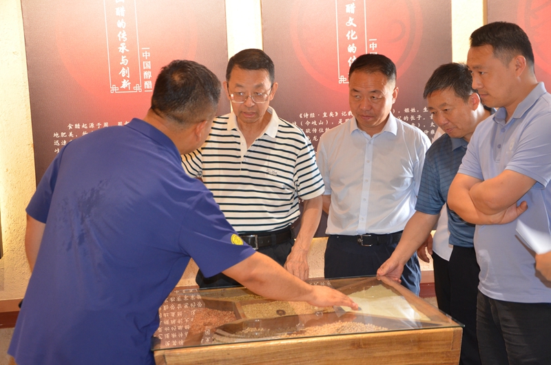 adf3dc42fda84f4ea56b97b7e2d25177~tplv-tt-origin-web_gif_副本.jpg