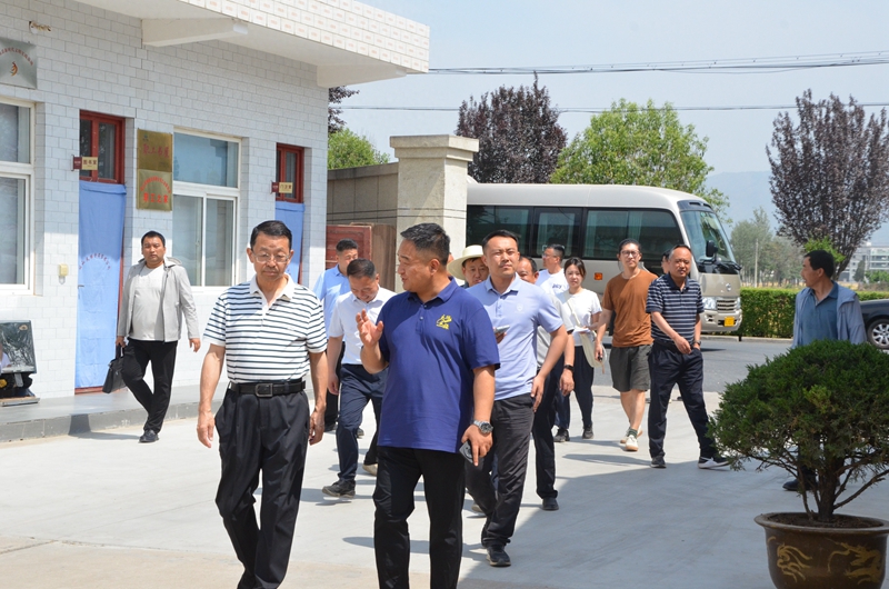 de769631c1fb47f1b9db743f03b247a7~tplv-tt-origin-web_gif_副本.jpg