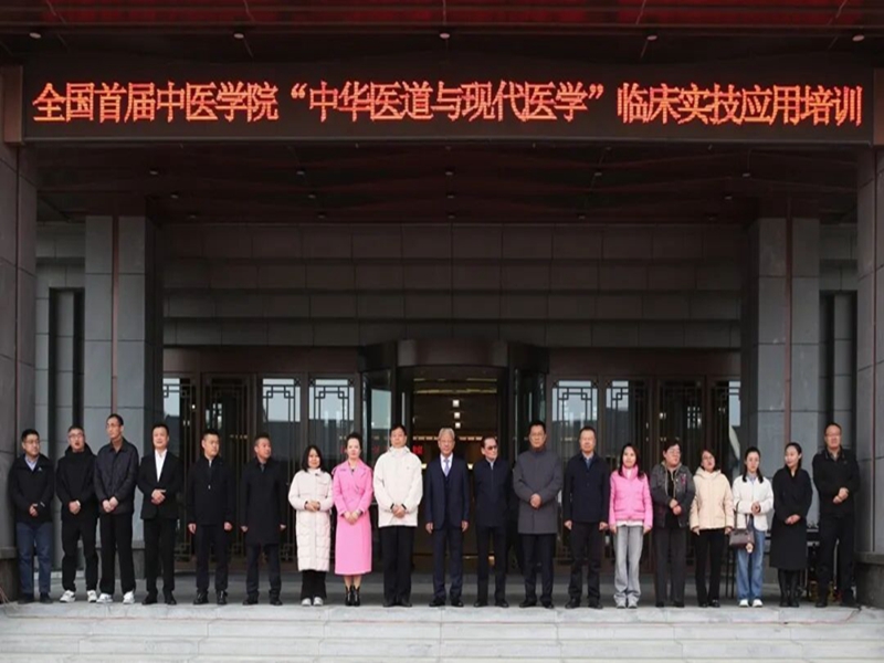 微信图片_2025-10-20_110130_057_副本.jpg