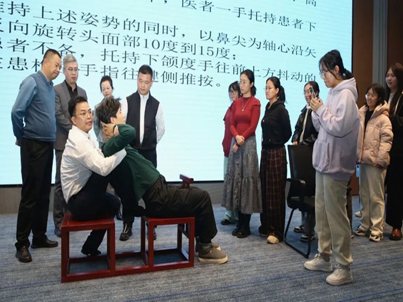 微信图片_2025-10-20_110324_584_副本.jpg
